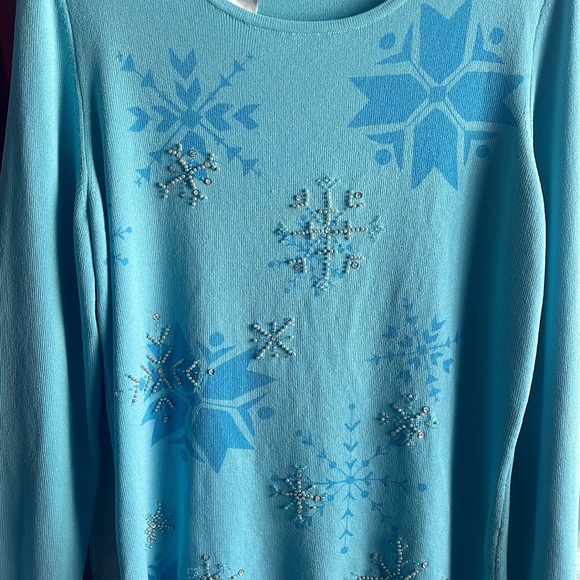 2 holiday tops size L - Picture 3 of 7